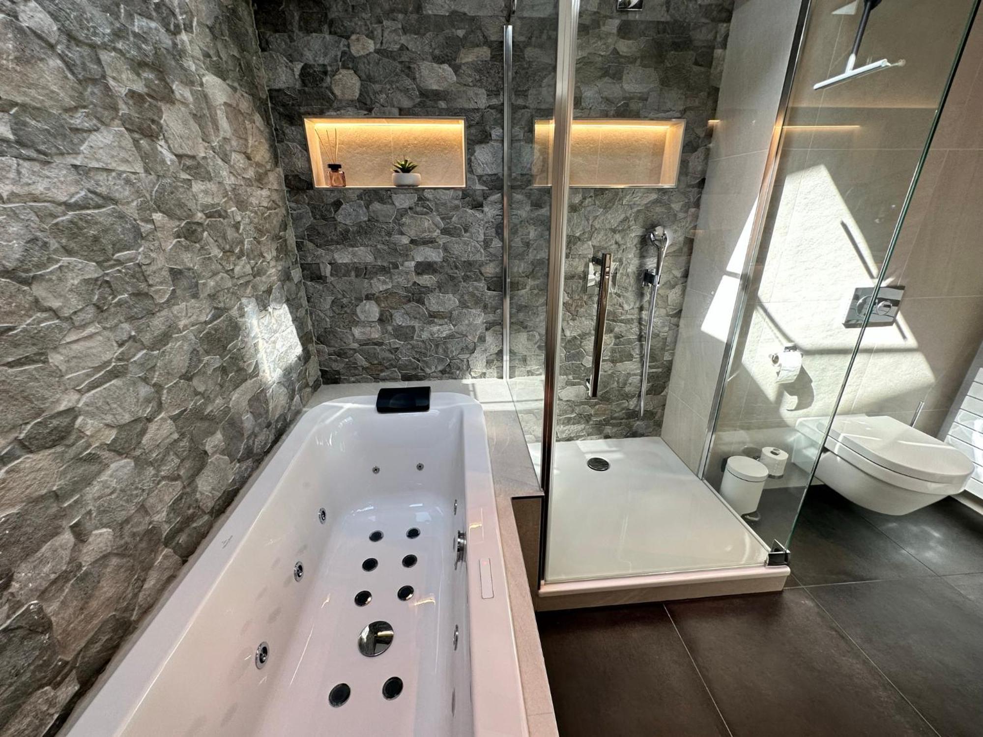 Alpenoase Schliersee - Grosse Suite Mit Sauna Oder Gemuetliche Studio Appartements المظهر الخارجي الصورة