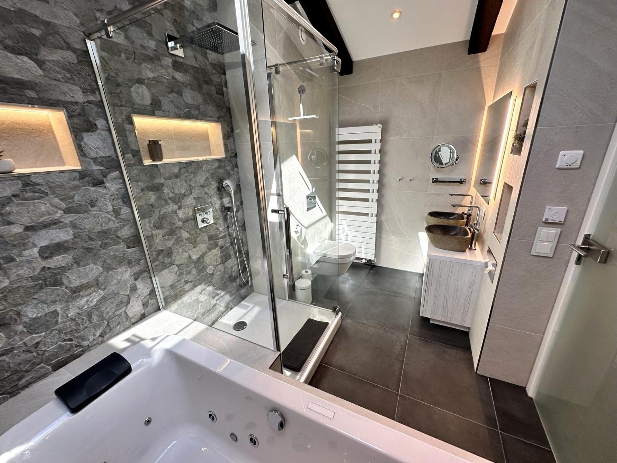 Alpenoase Schliersee - Grosse Suite Mit Sauna Oder Gemuetliche Studio Appartements المظهر الخارجي الصورة